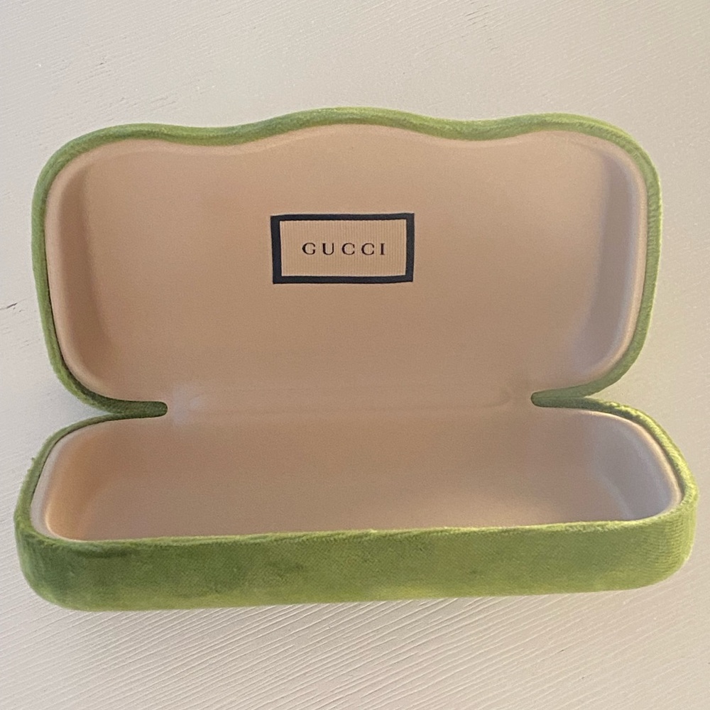 Gucci Velvet Eyewear Case in Green and Cream